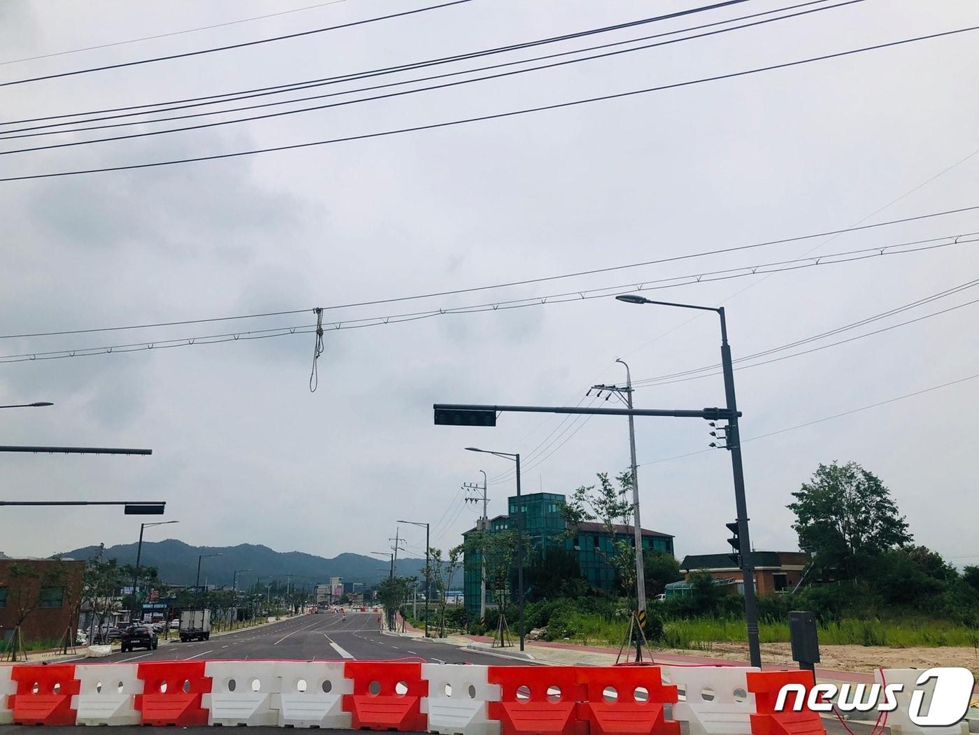 본문 이미지 - LH가 맡아 공사중인 양주시 '만송-삼숭간 연결도로' ⓒ 뉴스1