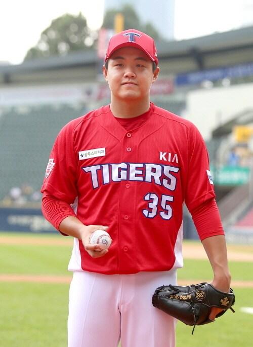 본문 이미지 - 13일 KIA에서 데뷔전을 치른 장현식. (KIA 타이거즈 제공) ⓒ 뉴스1