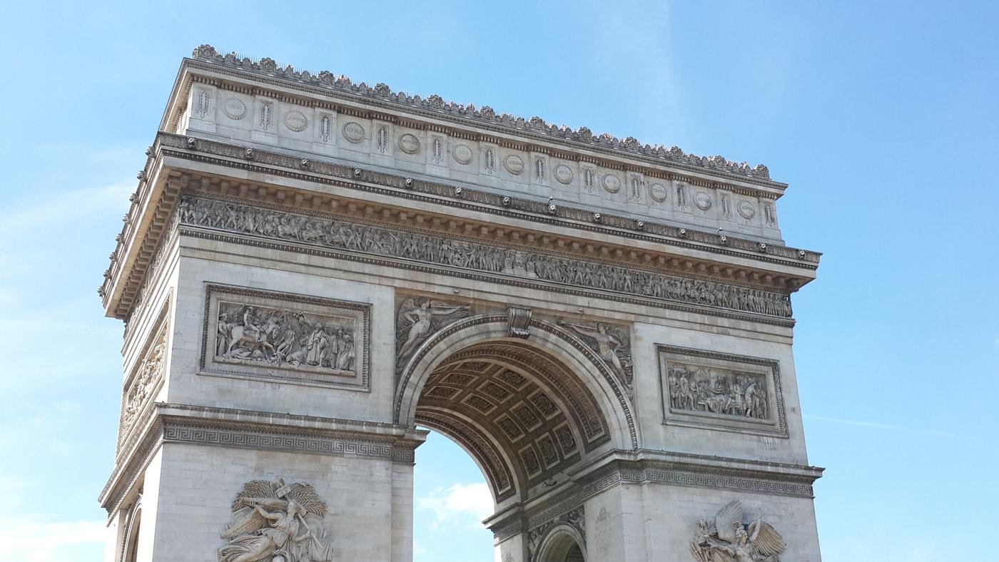 가까이서 본 개선문.(조성관 작가 제공) ⓒ 뉴스1