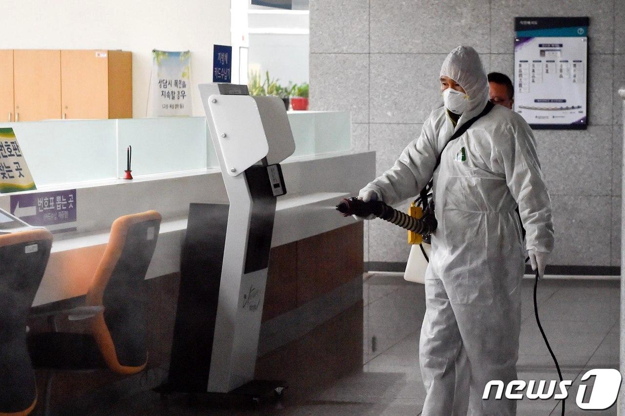 본문 이미지 - 강원 원주시청 방역 모습.(자료 사진)ⓒ News1