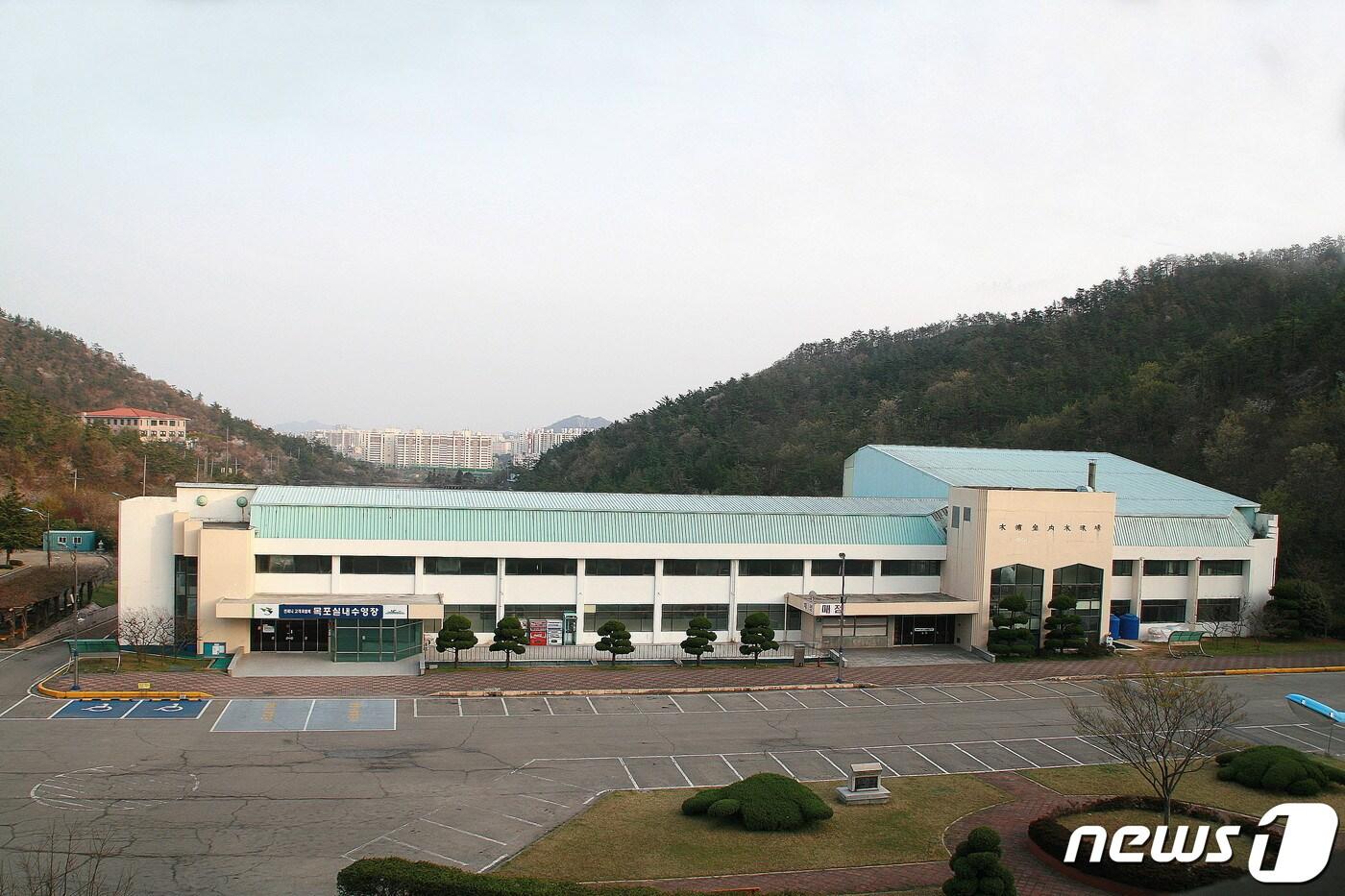 목포실내수영장.(목포시 제공)2020.8.3 /뉴스1 ⓒ News1 김영선 기자