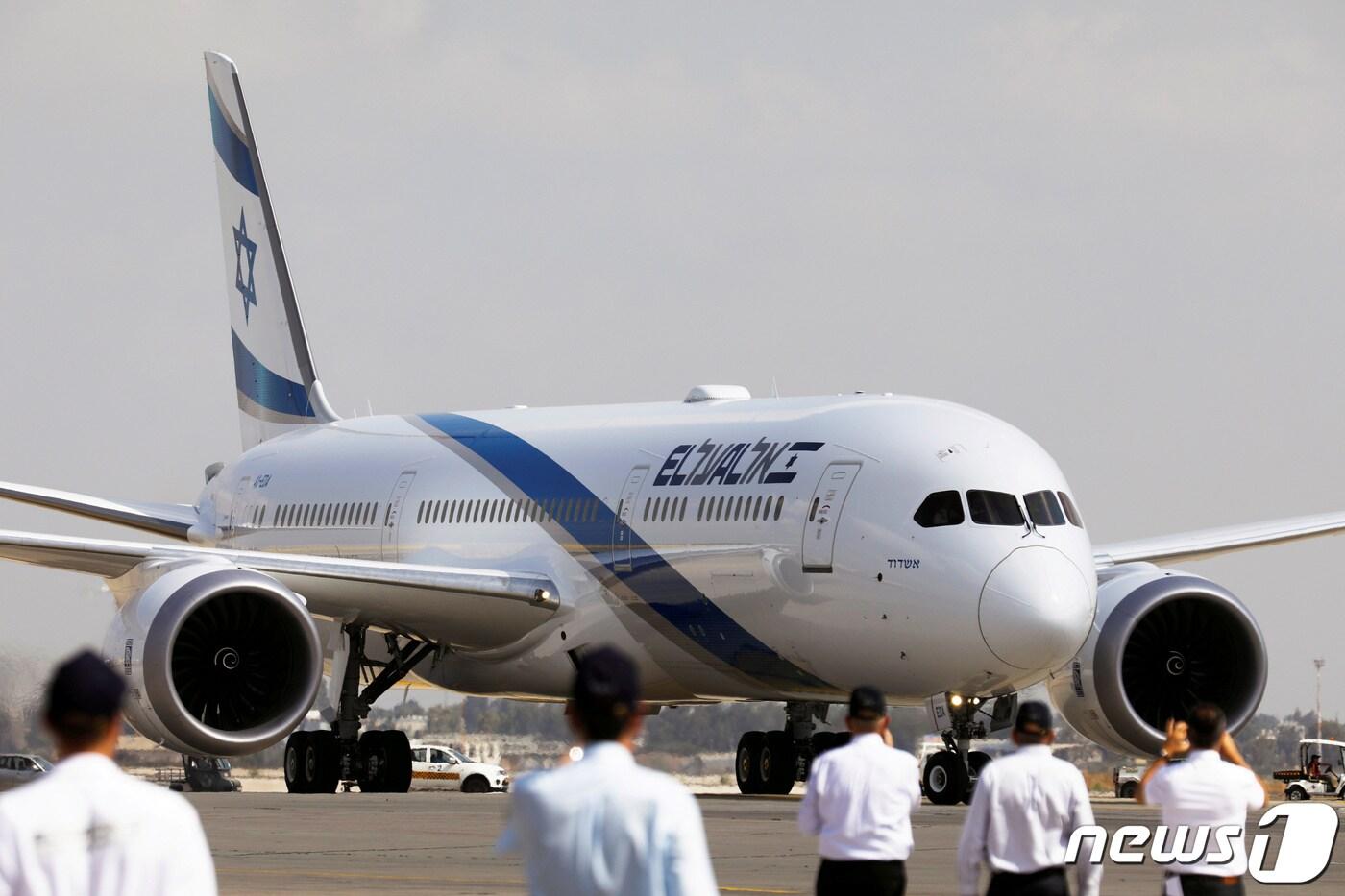 본문 이미지 -  이스라엘 엘알 항공사 여객기. <자료사진>ⓒ 로이터=뉴스1