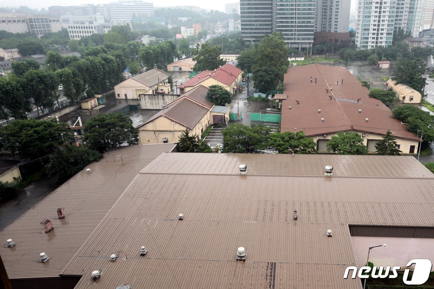 본문 이미지 - 지난해 8월 서울 용산구 미군 캠프킴 부지. 2020.8.5/뉴스1 ⓒ News1 이광호 기자