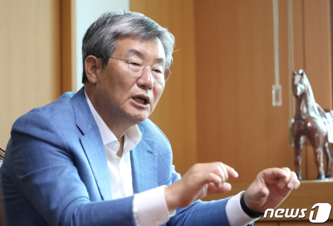 본문 이미지 - 곽용환 고령군수가 7일 뉴스1과 인터뷰를 하고 있다. 2020.8.7 /ⓒ 뉴스1