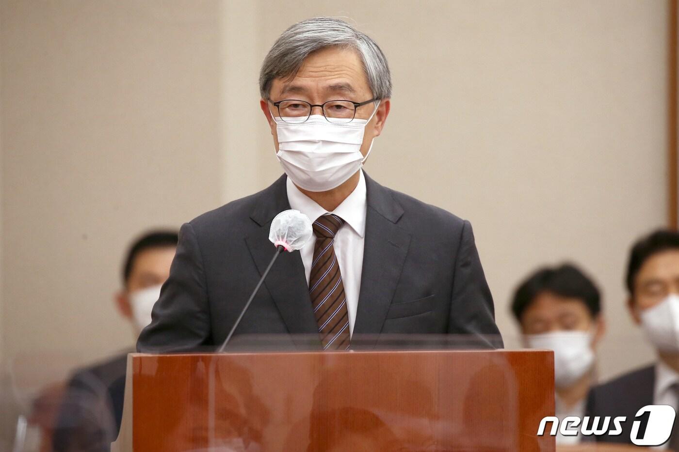 최재형 감사원장이 1일 오후 서울 여의도 국회에서 열린 법제사법위원회 전체회의에서 발언하고 있다. 2020.9.1/뉴스1 ⓒ News1 성동훈 기자