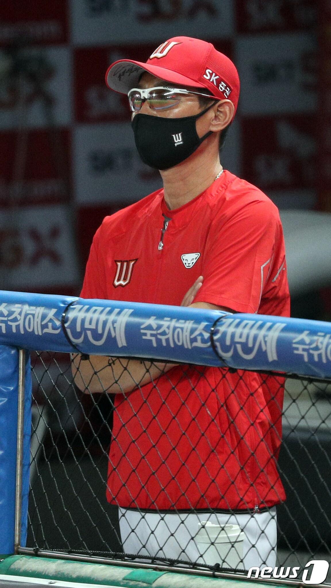 본문 이미지 - SK 감독시절 염경엽 감독. 2020.9.1/뉴스1 ⓒ News1 황기선 기자