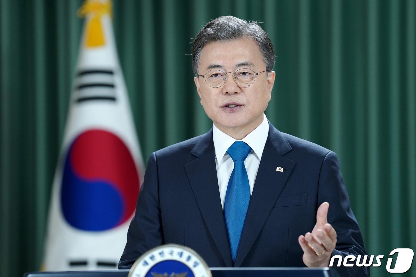 본문 이미지 - 문재인 대통령이 제75차 유엔 총회 기조연설을 영상으로 전하고 있다. (청와대 제공) 2020.9.22/뉴스1