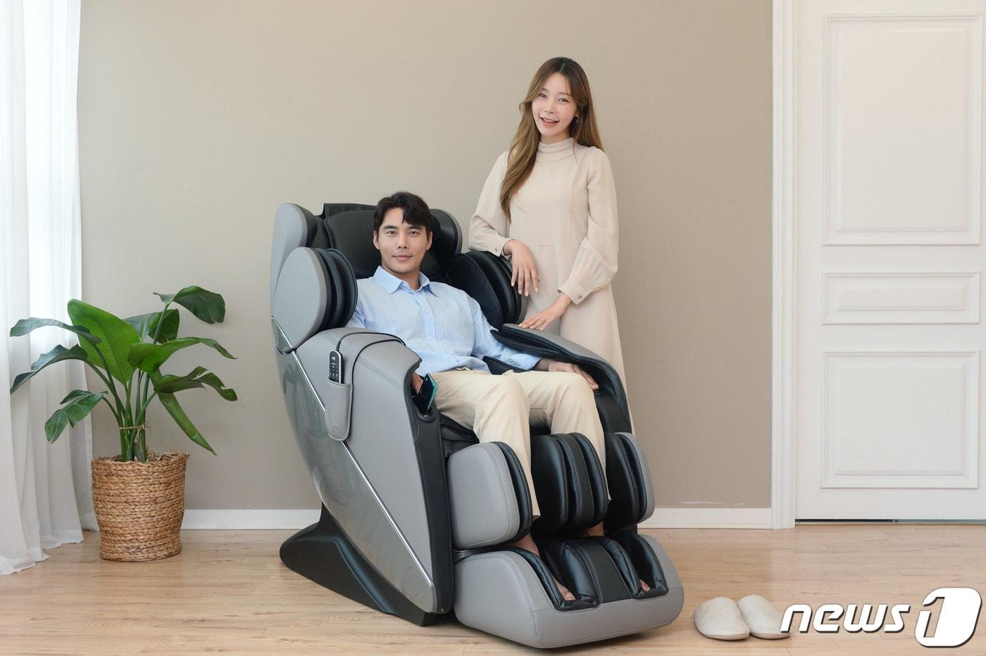 본문 이미지 - LG전자는 음성인식과 맞춤안마 기능을 추가한 'LG 힐링미 몰디브'를 오는 29일부터 출시한다고 밝혔다. (LG전자 제공, 자료사진) 2020.9.28/뉴스1