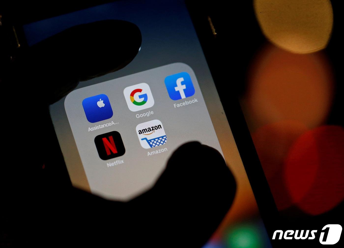 본문 이미지 - 국내 인터넷·콘텐츠 업계에서 하나의 이정표가 될 판결이 나왔다. ⓒREUTERS=뉴스1