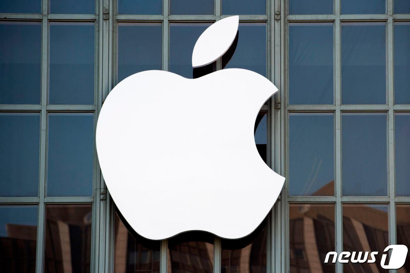 밤새 8% 잘려나간 애플…그래도 시총 2조 달러 넘는다(상보) - 뉴스1