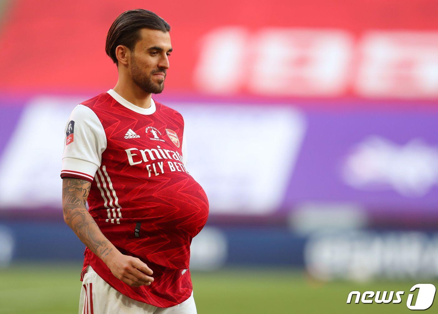 본문 이미지 - 2020-21시즌에도 아스널에서 뛰는 다니 세바요스. ⓒ AFP=뉴스1