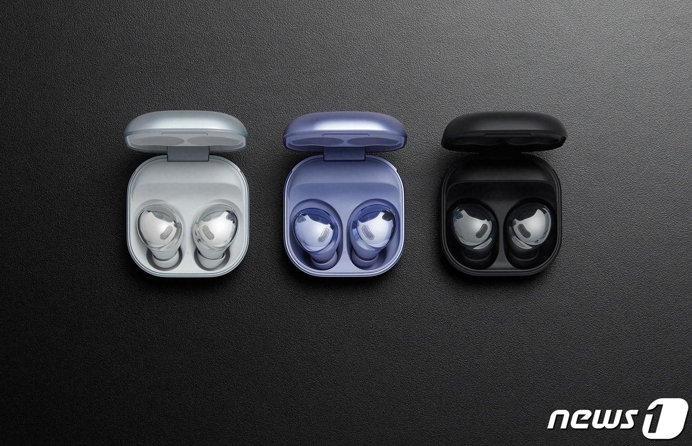삼성전자가 최대 99%까지 외부 소음을 줄여주는 무선이어폰 '갤럭시버즈 프로'를 15일 온라인 언팩에서 선보였다. (삼성전자 제공) ⓒ 뉴스1