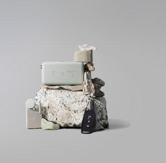 본문 이미지 - 아모레퍼시픽 X 오프화이트 한정판 제품.ⓒ 뉴스1