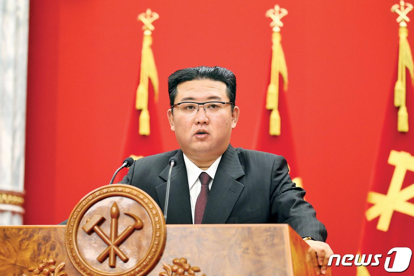 본문 이미지 - (평양 노동신문=뉴스1) = 북한 김정은 노동당 총비서가 10일 당 창건 76주년 기념일을 맞아 기념강연회를 열었다고 당 기관지 노동신문이 11일 보도했다. (본문과 관련없음) [국내에서만 사용가능. 재배포 금지. DB 금지. For Use Only in the Republic of Korea. Redistribution Prohibited] rodongphoto@news1.kr