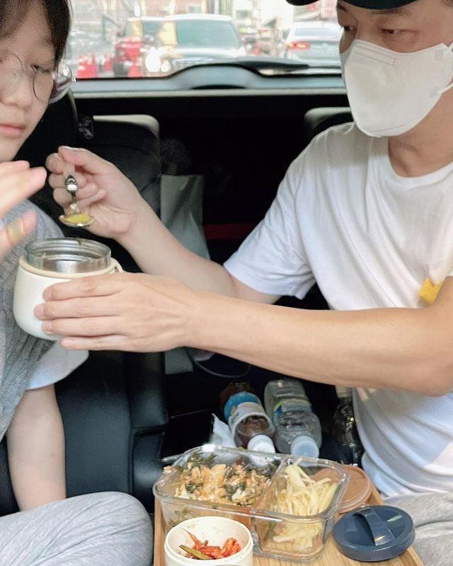 본문 이미지 - 정웅인 아내 이지인 SNS 갈무리 ⓒ 뉴스1