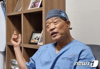 본문 이미지 - 김경욱  단국대 명예교수.ⓒ 뉴스1 최현구 기자