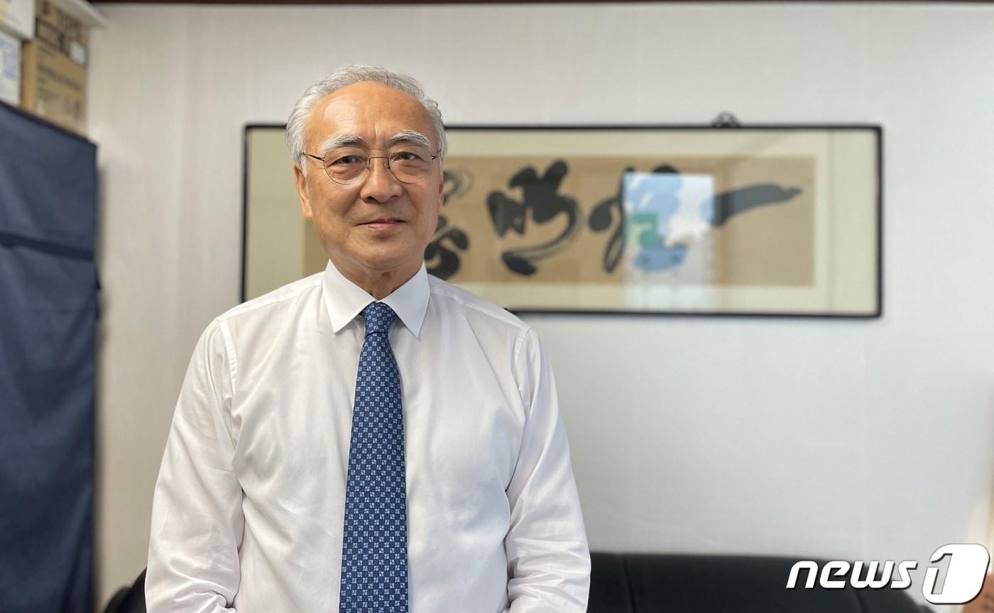 본문 이미지 - 10월6일 장호권 장준하기념사업회 회장이 서울 영등포구 사무실에서 포즈를 취하고 있다. ⓒ 뉴스1 강수련 기자