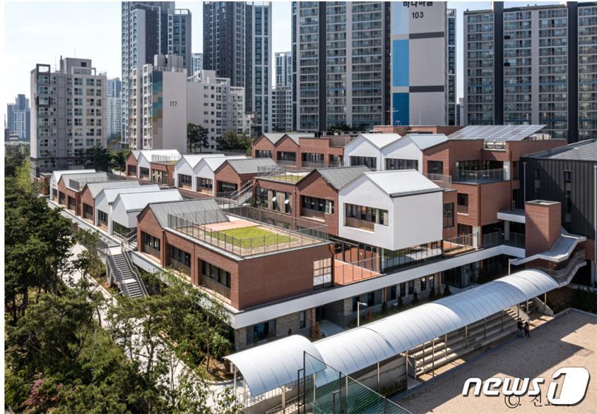 본문 이미지 - 서울 영등포구 신길중학교. (서울시교육청 제공) ⓒ 뉴스1