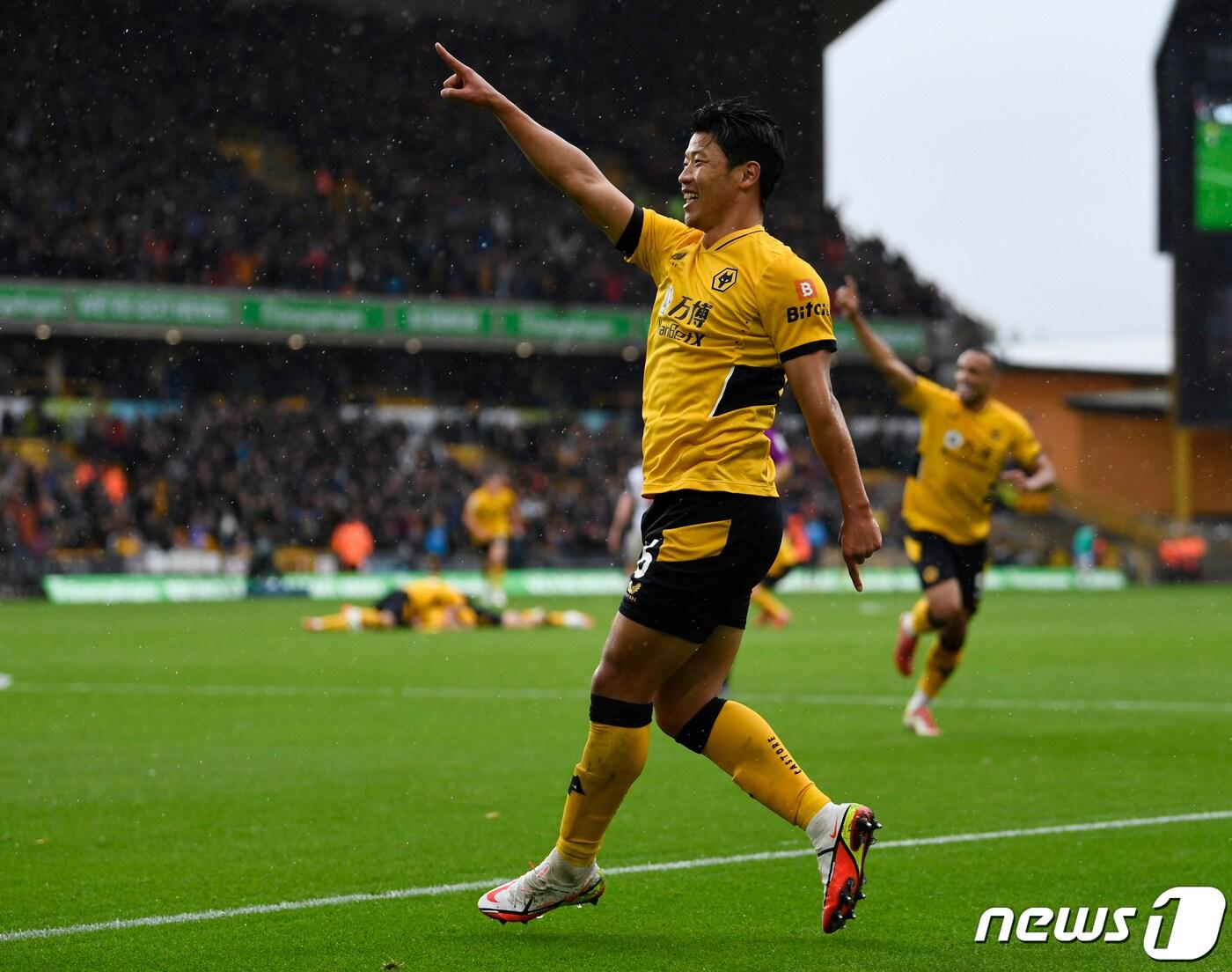 본문 이미지 - 울버햄튼의 황희찬. ⓒ 로이터=뉴스1 ⓒ News1 우동명 기자