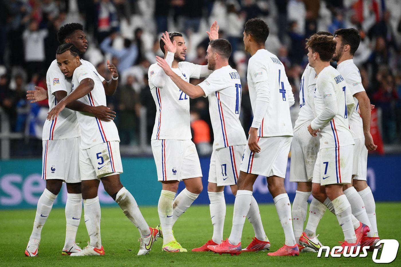 0-2에서 극적인 역전승을 따낸 프랑스. ⓒ AFP=뉴스1