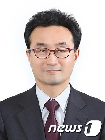 본문 이미지 - 문재인 대통령은 11일 대통령비서실 경제수석비서관에 박원주 전 특허청장을 내정했다.(청와대 제공)2021.11.11/뉴스1