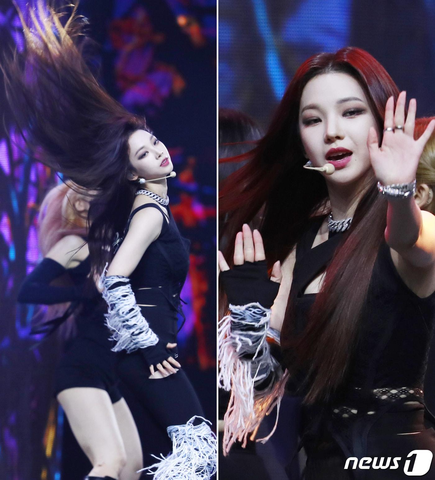 본문 이미지 - 에스파 카리나가 첫 대면공연에서 환상적인 퍼포먼스로 시선을 압도했다. ⓒ News1 권현진 기자