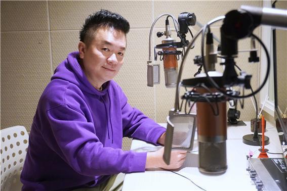 본문 이미지 - 한강 안내방송에 참여한 개그맨 김태균(서울시 제공).ⓒ 뉴스1