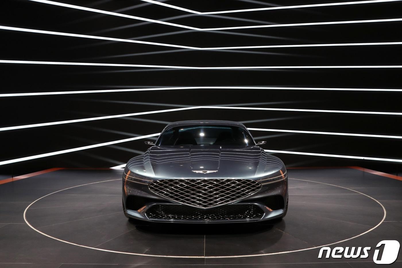 지난 2021년 11월 25일 경기도 고양시 일산 킨텍스에서 열린 '2021 서울모빌리티쇼' 프레스데이 행사에 제네시스의 전기차 콘셉트카 '제네시스 X'가 전시돼 있다. 2021.11.25/뉴스1 ⓒ News1 구윤성 기자