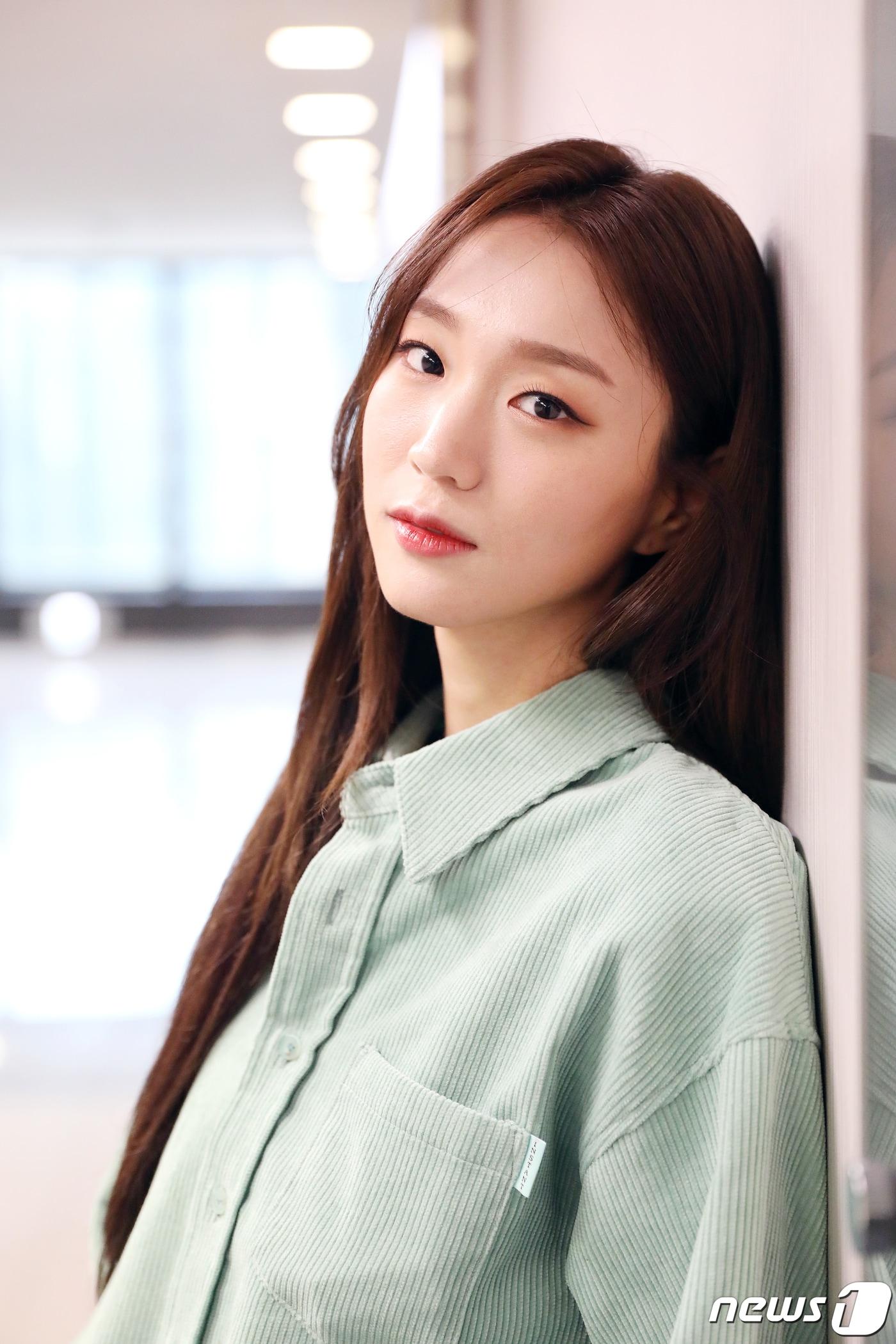 본문 이미지 - 소먀가 3일 서울 종로구 뉴스1 본사에서 인터뷰에 앞서 포즈를 취하고 있다. 2021.11.3/뉴스1 ⓒ News1 임세영 기자