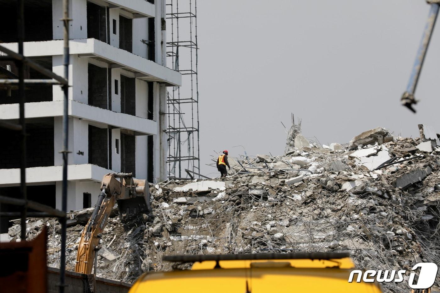 지난 1일(현지시간) 나이지리아에서 공사 중이던 21층짜리 건물이 붕괴했다. (기사와는 관련 없는 사진) ⓒ 로이터=뉴스1 ⓒ News1 정윤영 기자