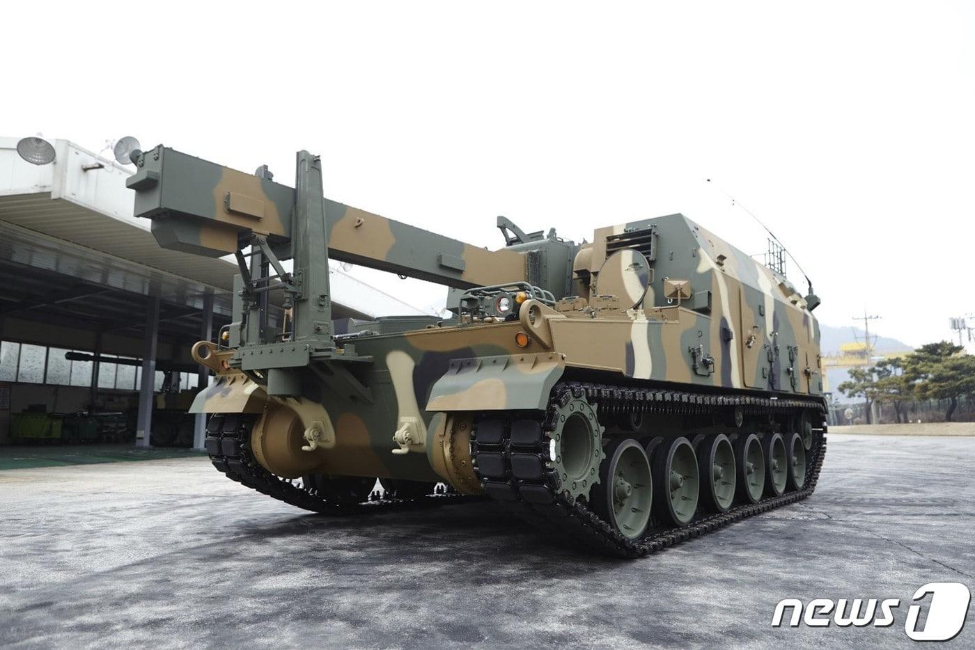 K10 탄약운반장갑차 모습. (한화디펜스 제공) 2021.12.13/뉴스1