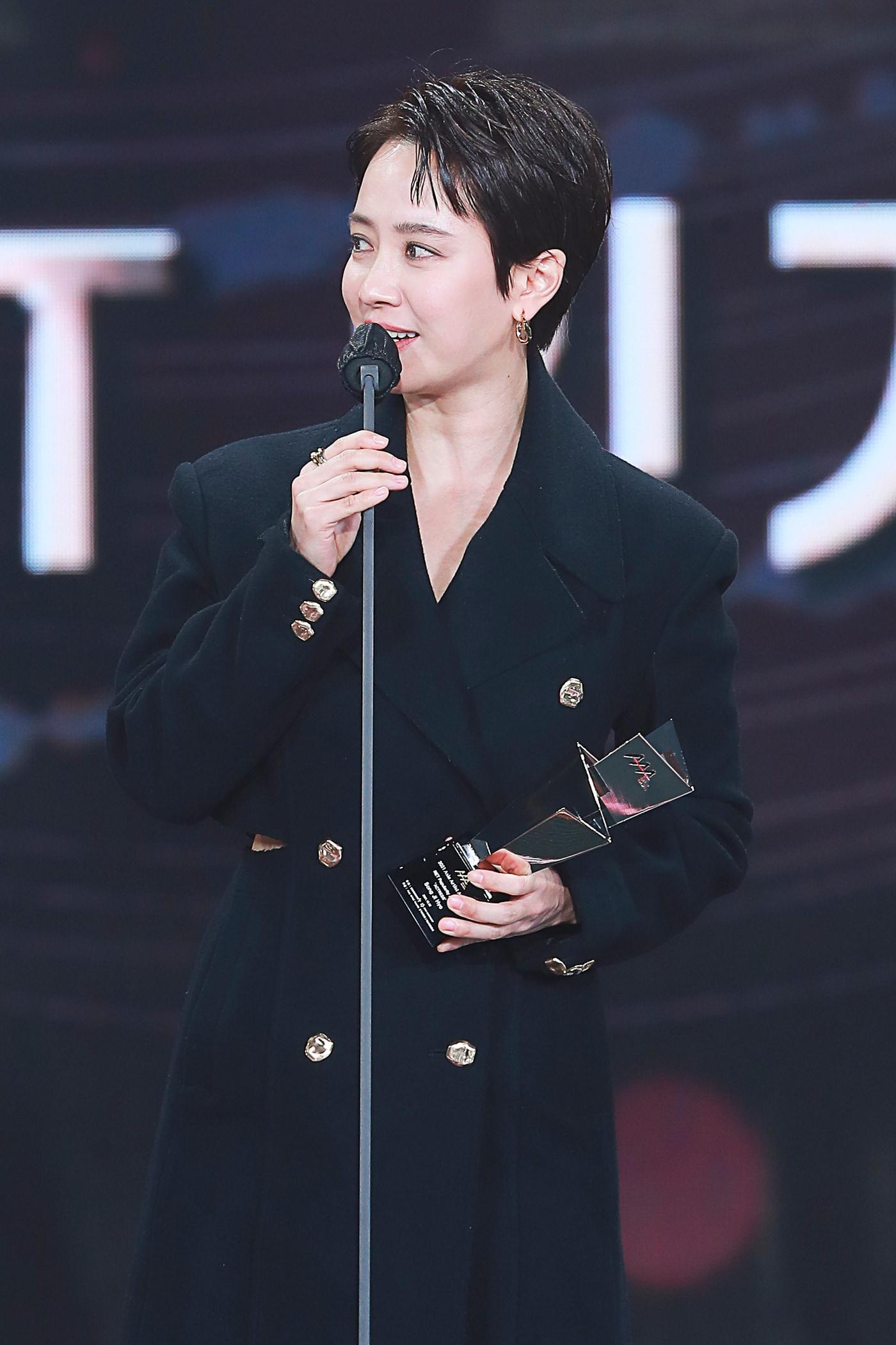 본문 이미지 - 배우 송지효 / '2021 AAA' 제공 ⓒ 뉴스1