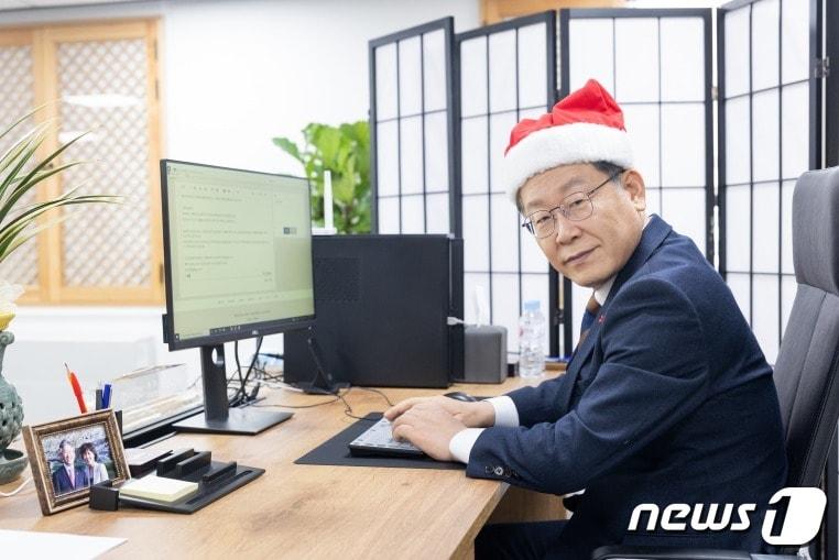 본문 이미지 - 이재명 더불어민주당 대선 후보(클리앙 갈무리)ⓒ 뉴스1