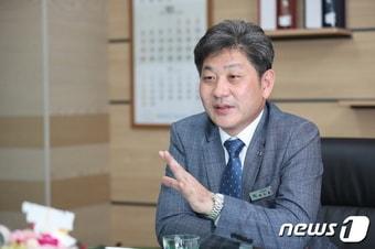 본문 이미지 - 백두현 경남 고성군수. ⓒ 뉴스1