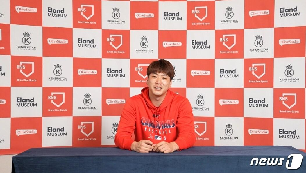 본문 이미지 - 12일 미국 출국을 앞둔 김광현이 영상 인터뷰를 진행했다. (브랜뉴스포츠 제공)ⓒ 뉴스1