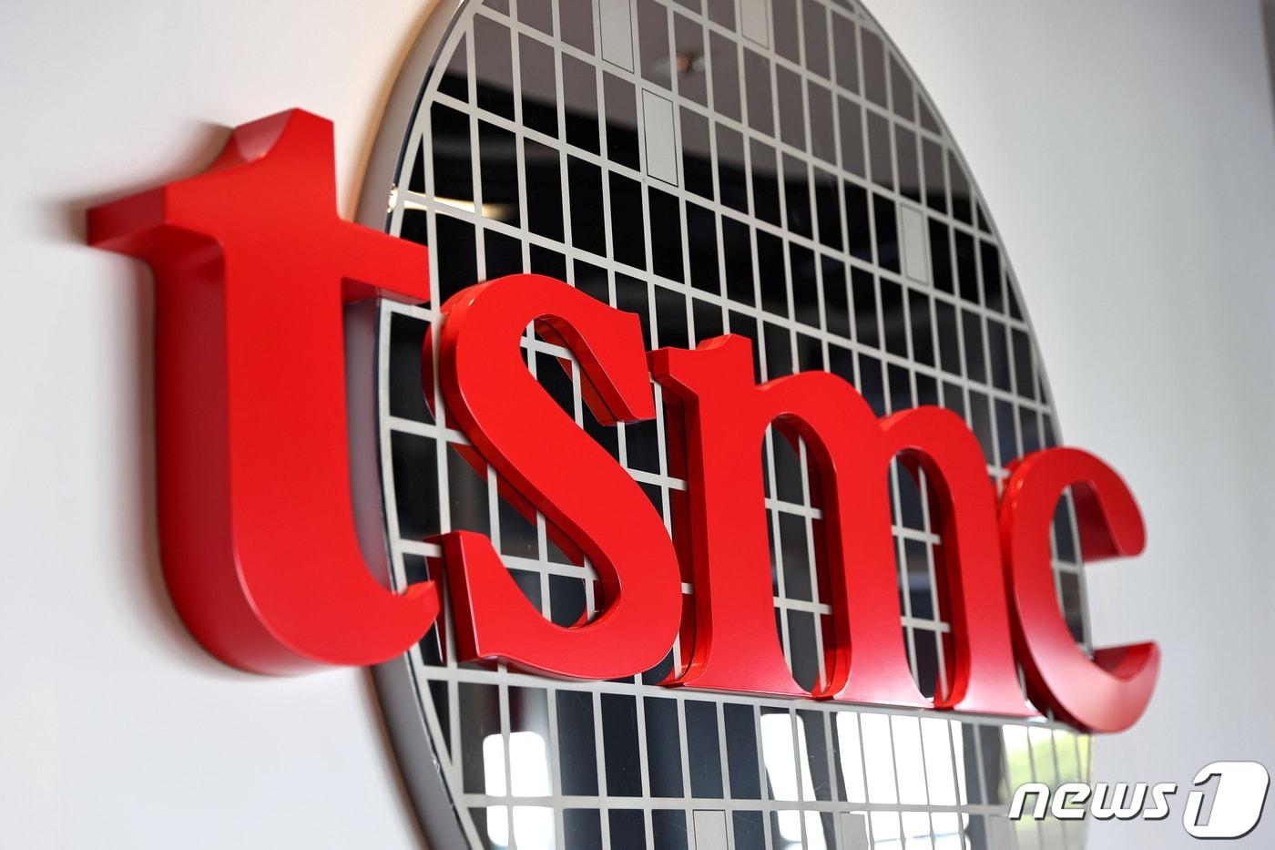 본문 이미지 - 대만 반도체 제조회사 TSMC 로고. ⓒ 로이터=뉴스1