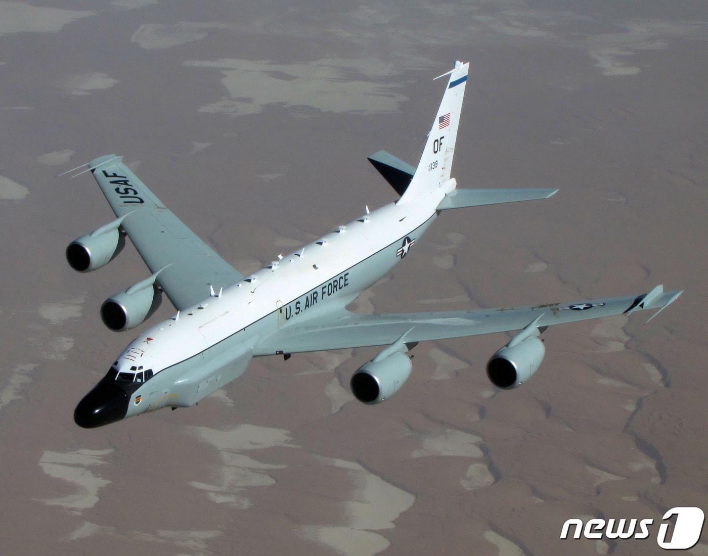 본문 이미지 - 미 공군 정찰기 RC-135W &#39;리벳조인트&#39; &#40;미 공군&#41; ⓒ 뉴스1