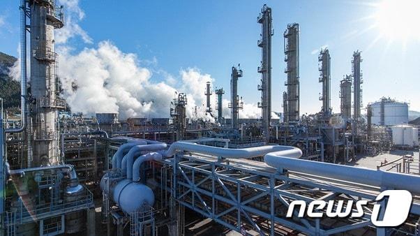 본문 이미지 - 여천NCC 제2사업장 전경.(YNCC 제공)/뉴스1 ⓒ News1 지정운 기자