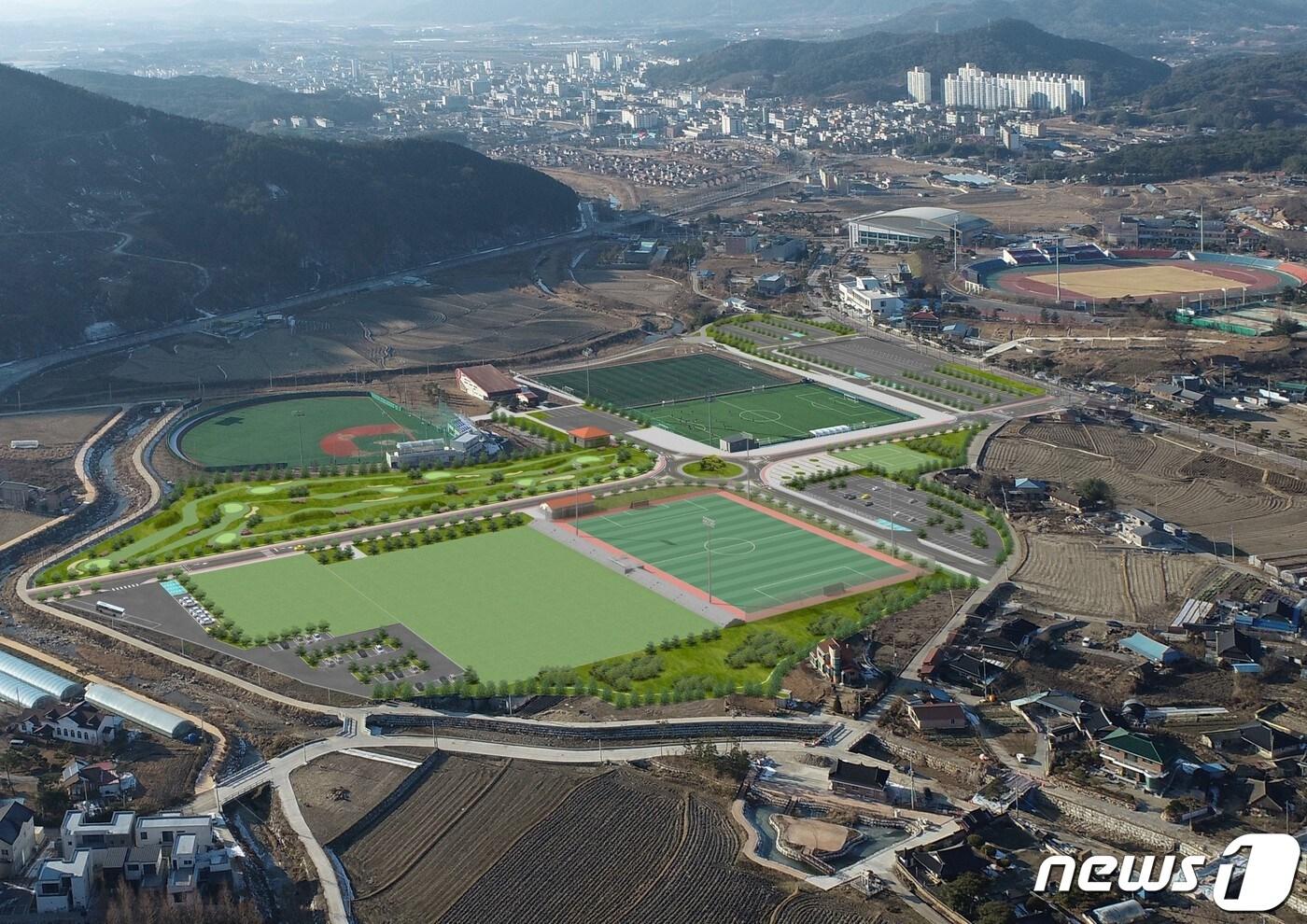 본문 이미지 - 전북 고창군이 수준급 체육시설을 확충해 코로나19 종식 이후 급증할 것으로 예상되는 체육인구 수요를 충족하고 각종 대회를 유치할 수 있는 기반 마련에 나섰다. 고창 스포츠타운 조성사업 조감도 ⓒ 뉴스1