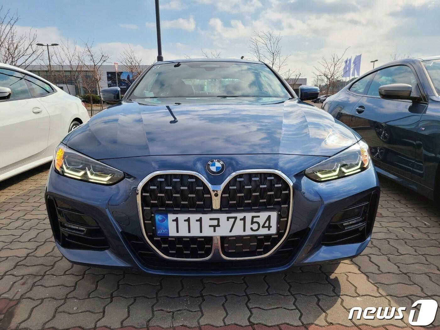 본문 이미지 - BMW 뉴 4시리즈 쿠페 시승차(420i 쿠페 M스포츠 패키지) ⓒ 뉴스1 김민석 기자