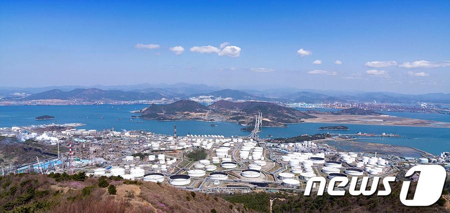 본문 이미지 - 여수산단 전경.&#40;여수시 제공&#41;/뉴스1 ⓒ News1 지정운 기자