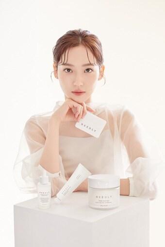 본문 이미지 - 니들리 글로벌 전속모델로 발탁된 배우 한지현.ⓒ 뉴스1