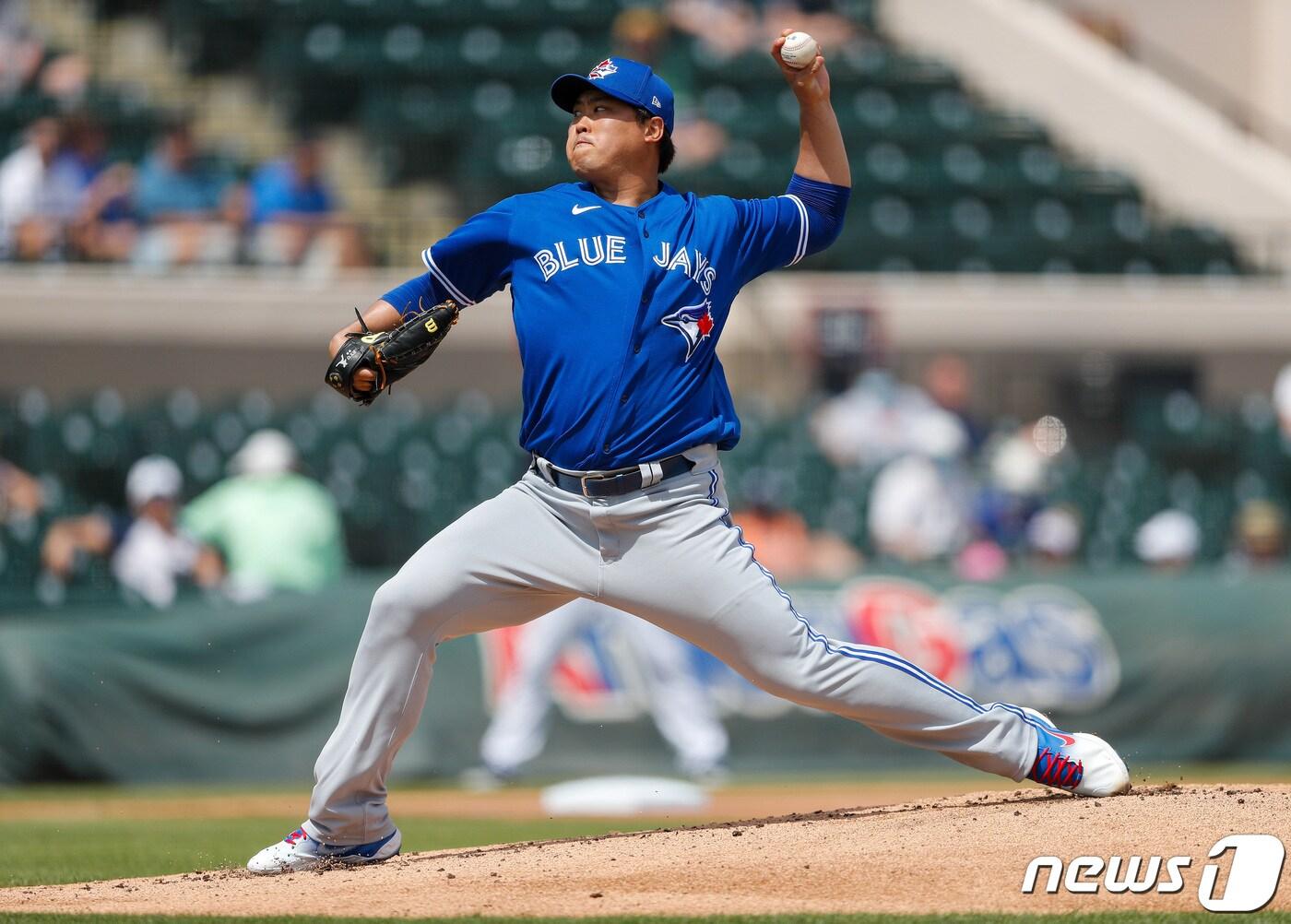 본문 이미지 - 메이저리그 토론토 블루제이스의 류현진.ⓒ 로이터=뉴스1