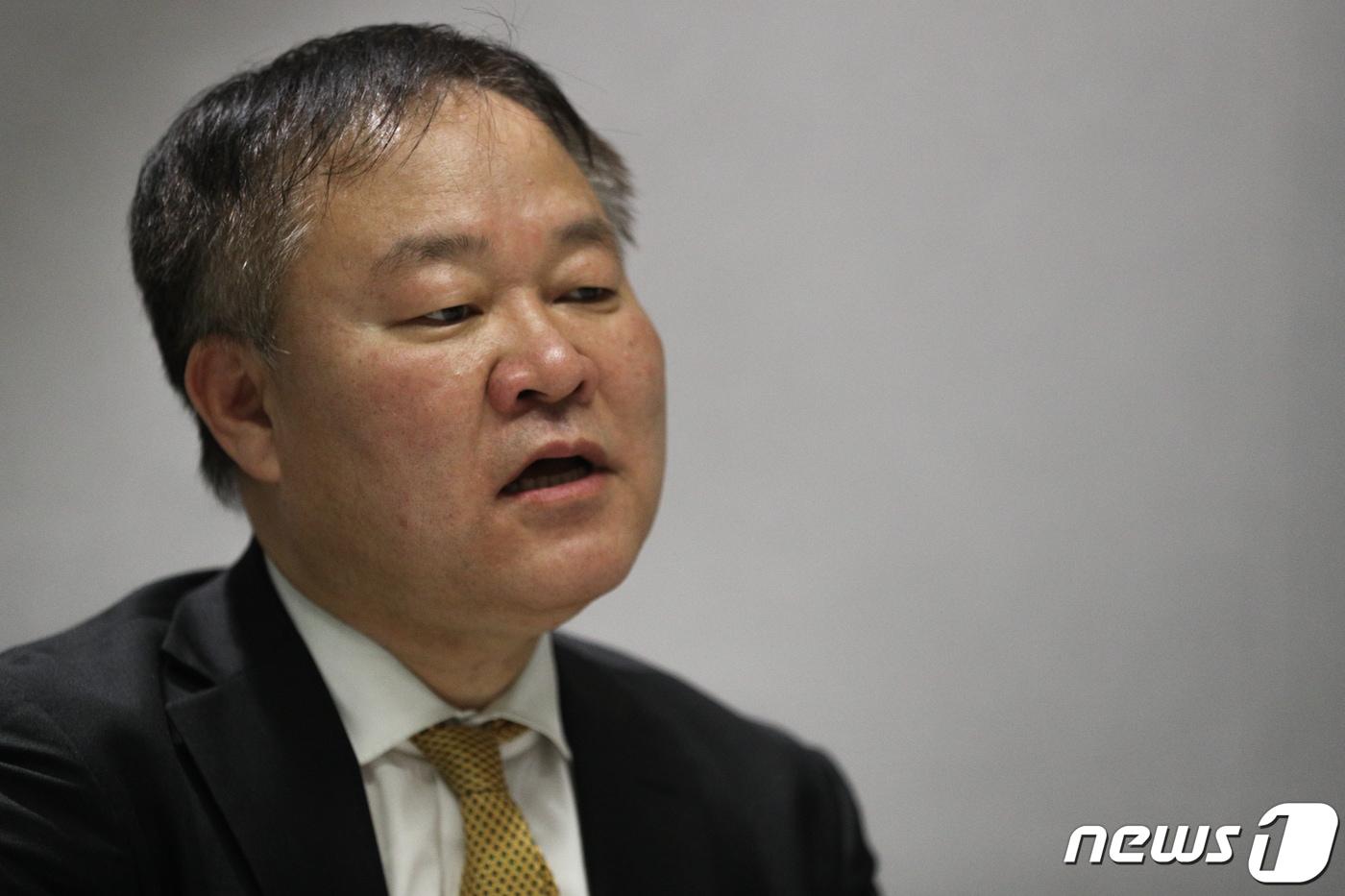 본문 이미지 - 김학균 신영증권 리서치센터장이 18일 서울 여의도 신영증권 본사에서 뉴스1과 인터뷰를 하고 있다. 2021.3.18/뉴스1 ⓒ News1 성동훈 기자