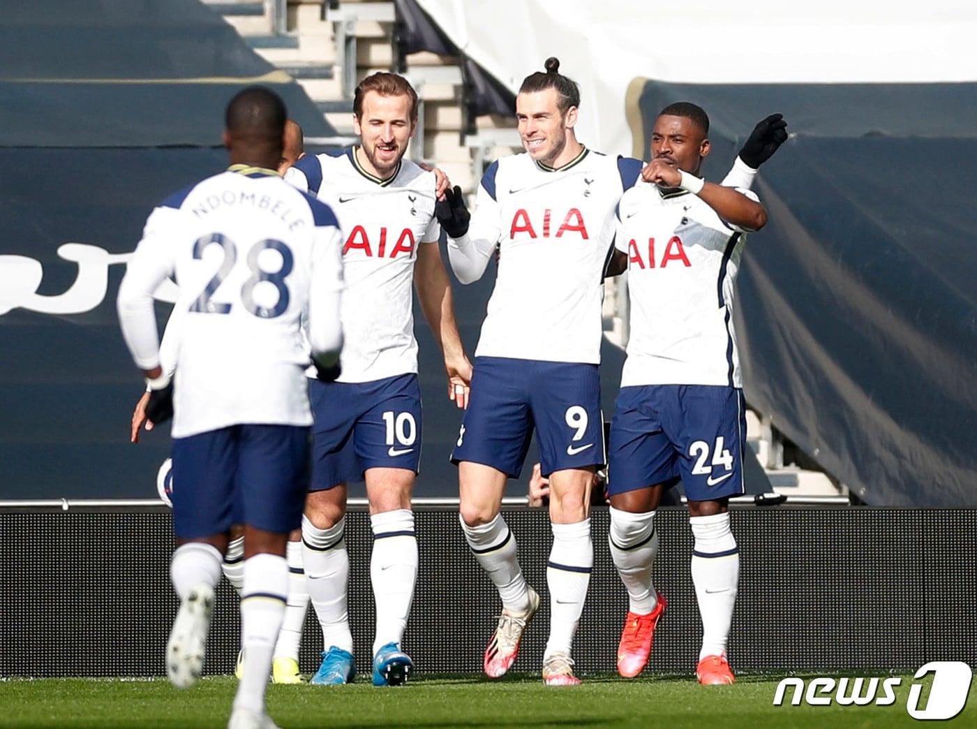 본문 이미지 - 토트넘이 '임대생' 베일의 완전 이적을 노린다. ⓒ 로이터=뉴스1