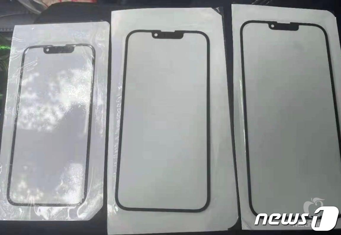 본문 이미지 - 아이폰13 전면 유리 패널로 추정되는 사진이 유출됐다. <출처=맥루머스 갈무리> ⓒ 뉴스1