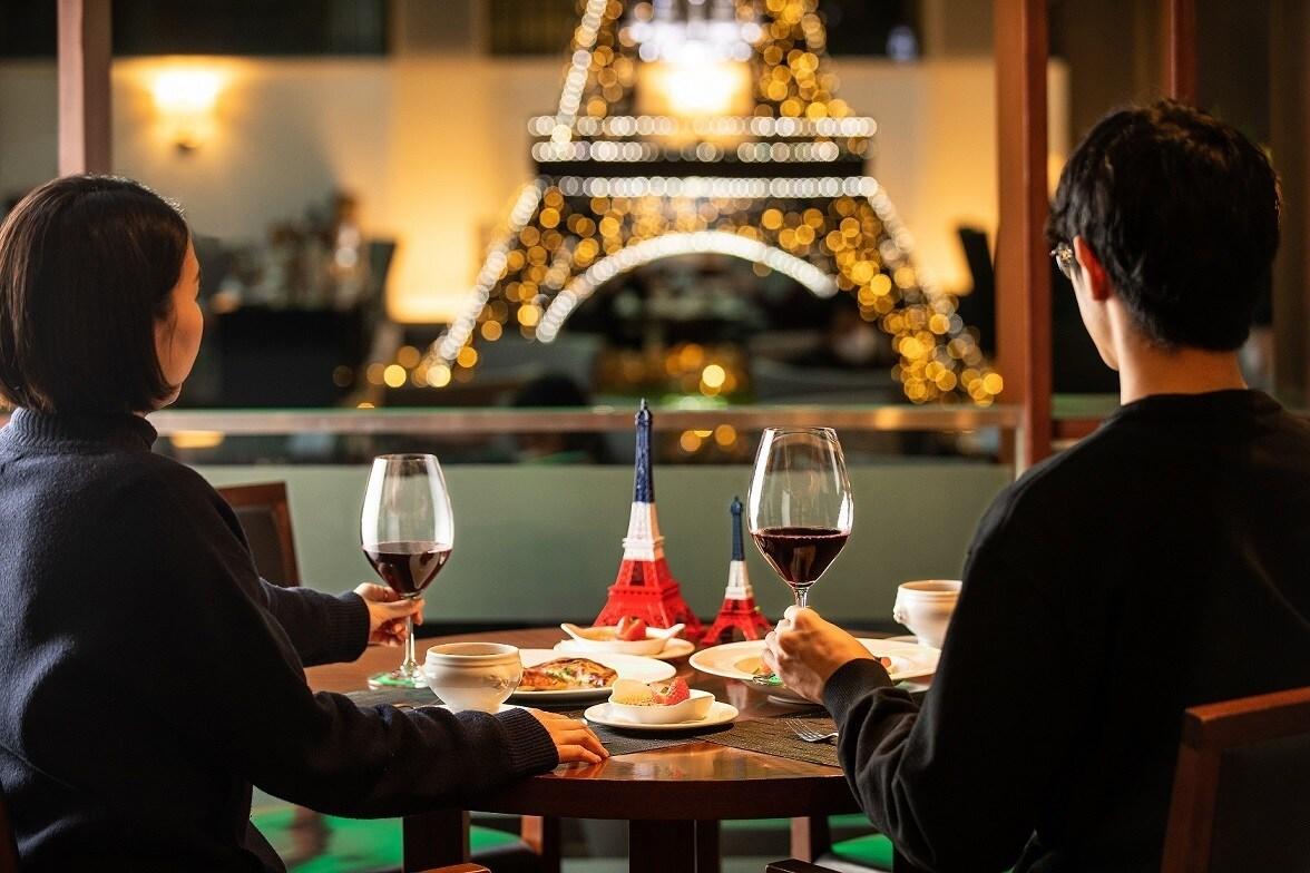 본문 이미지 - 노보텔 앰배서더 서울 강남의 로맨틱한 화이트데이를 위한 '알로 파리'(Allo Paris) 패키지