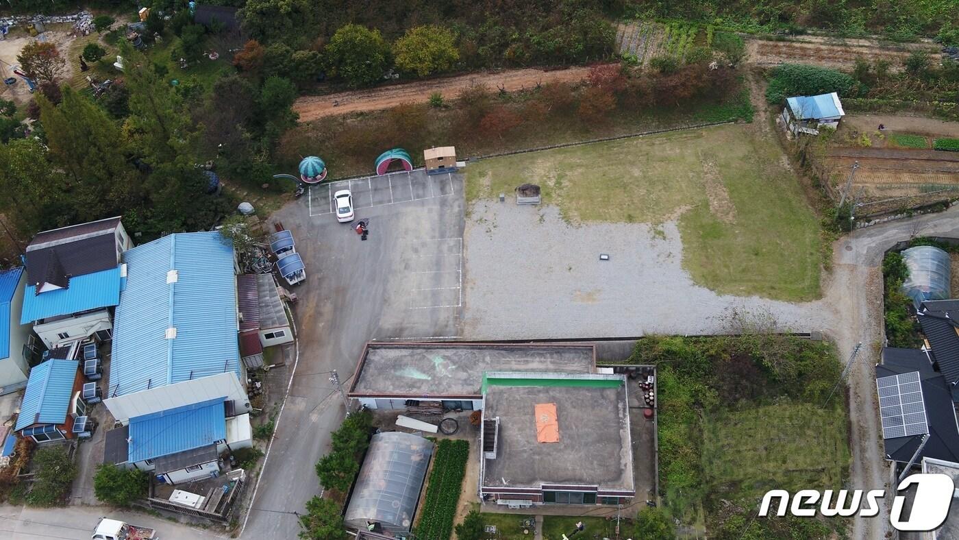본문 이미지 - 전북 고창군 죽림리 당촌마을의 전봉준 생가터 등 고창지역의 문화유산이 전북도 지정문화재로 4건이 지정됐다.  하늘에서 본 고창읍 전봉준 장군 생가터.  ⓒ 뉴스1
