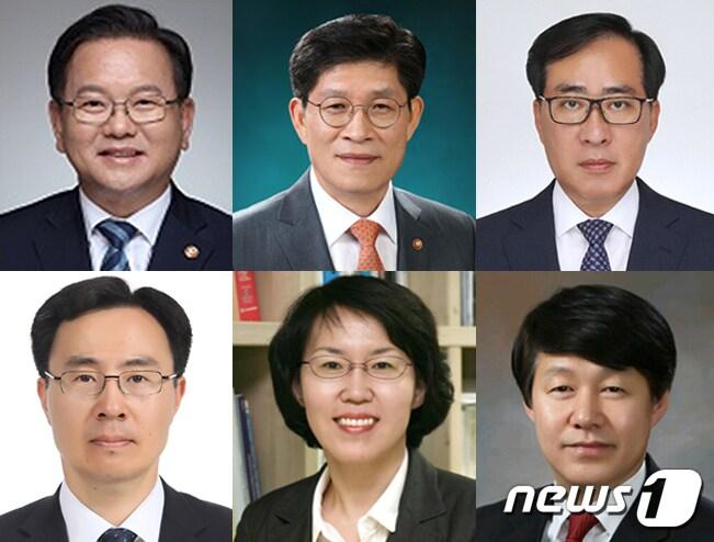 본문 이미지 - 문재인 대통령이 16일 문재인 정부 마지막 국무총리에 김부겸 전 행정안전부 장관을 지명하고 5개 부처 장관을 교체하는 개각을 단행했다. 윗줄 왼쪽부터 시계방향으로 국무총리에 지명된 김부겸 전 행정안전부 장관, 국토교통부 장관에 노형욱 전 국무조정실장, 해양수산부 장관에 박준영 해양수산부 차관, 고용노동부 장관에 안경덕 경제사회노동위원회 상임위원, 과학기술정보통신부 장관에 임혜숙 국가과학기술연구회 이사장, 산업통상자원부 장관에 문승욱 국무조정실 국무2차장(56). (청와대 제공) 2021.4.16/뉴스1