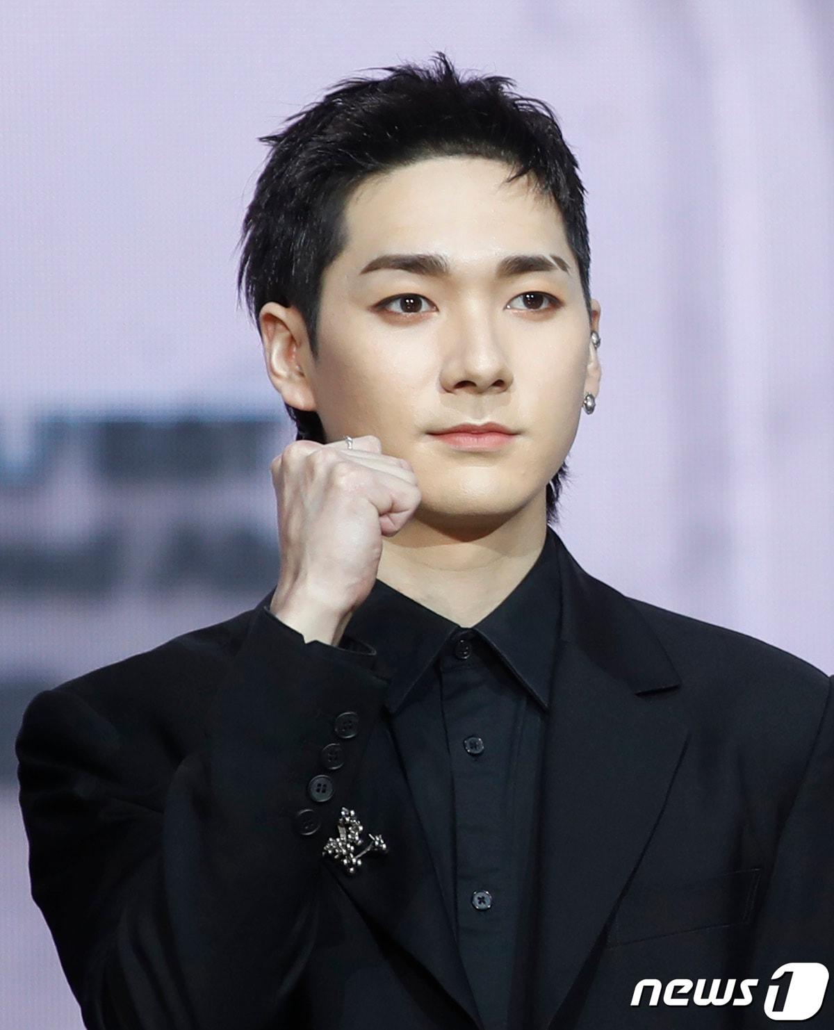 본문 이미지 - 그룹 뉴이스트(NU'EST) 아론 2021.4.19 ⓒ 뉴스1 권현진 기자